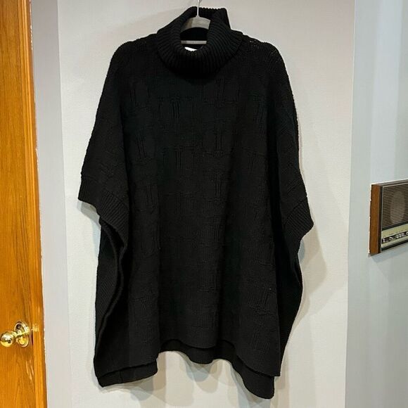 🆕 Coach‎ Signature knit black logo poncho size M/L - Picture 1 of 11